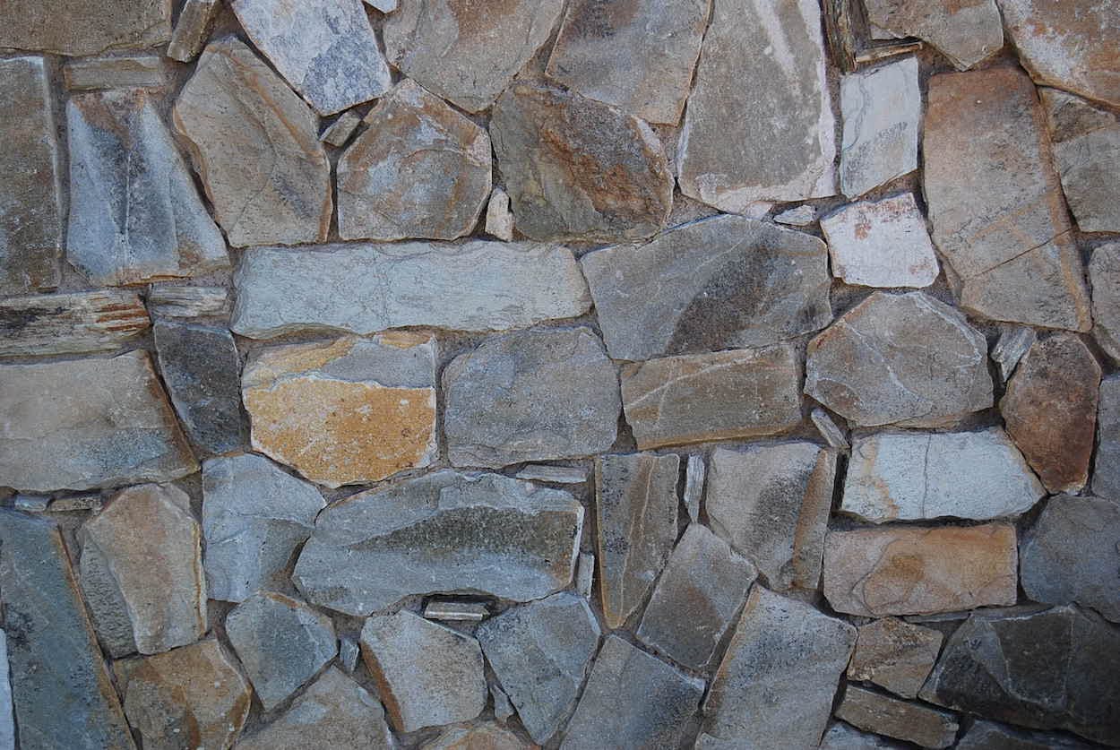 Beige Quartzite Vertical — Stone Library